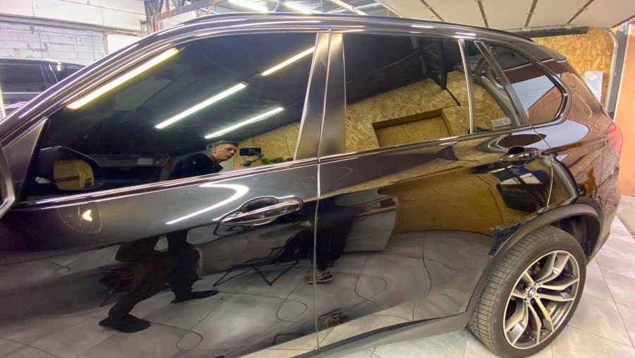 Lexus LX570 3